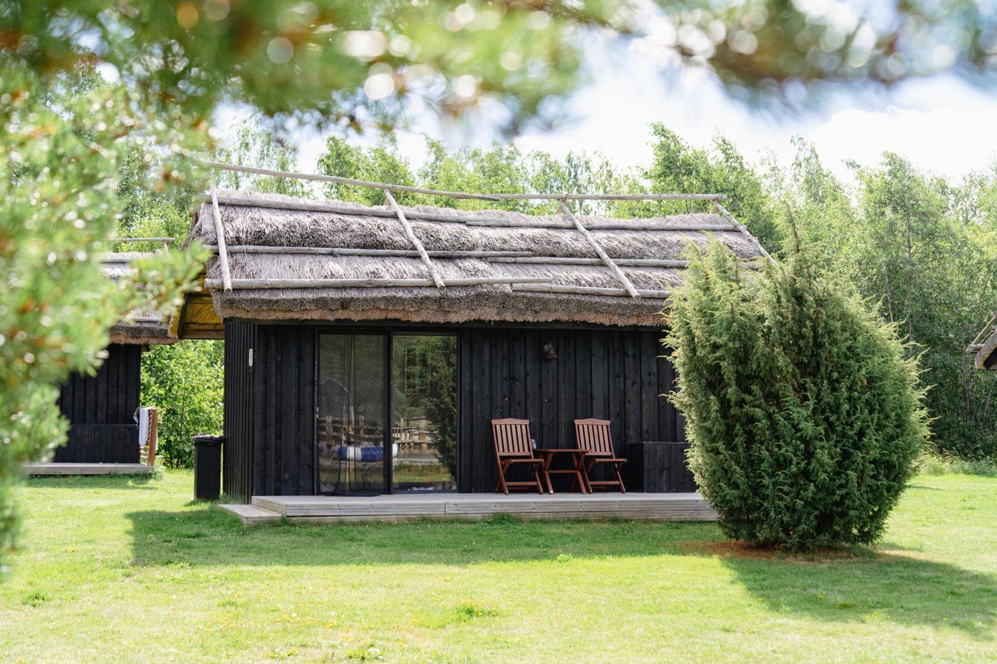 Peterzens Boathouse Villa Laupunen Exterior photo